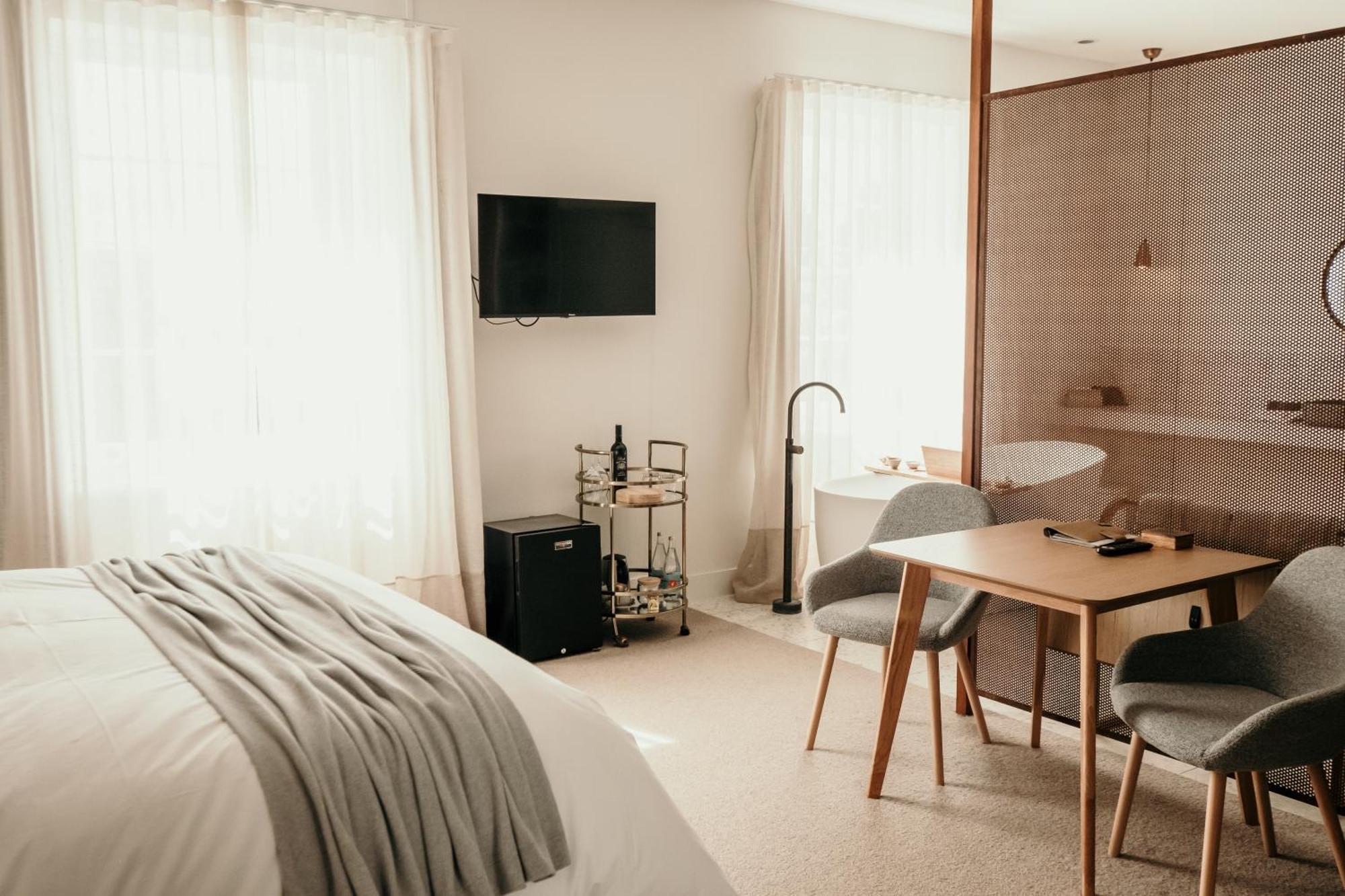 The Oak & Anchor Hotel Port Fairy Εξωτερικό φωτογραφία A room at the hotel