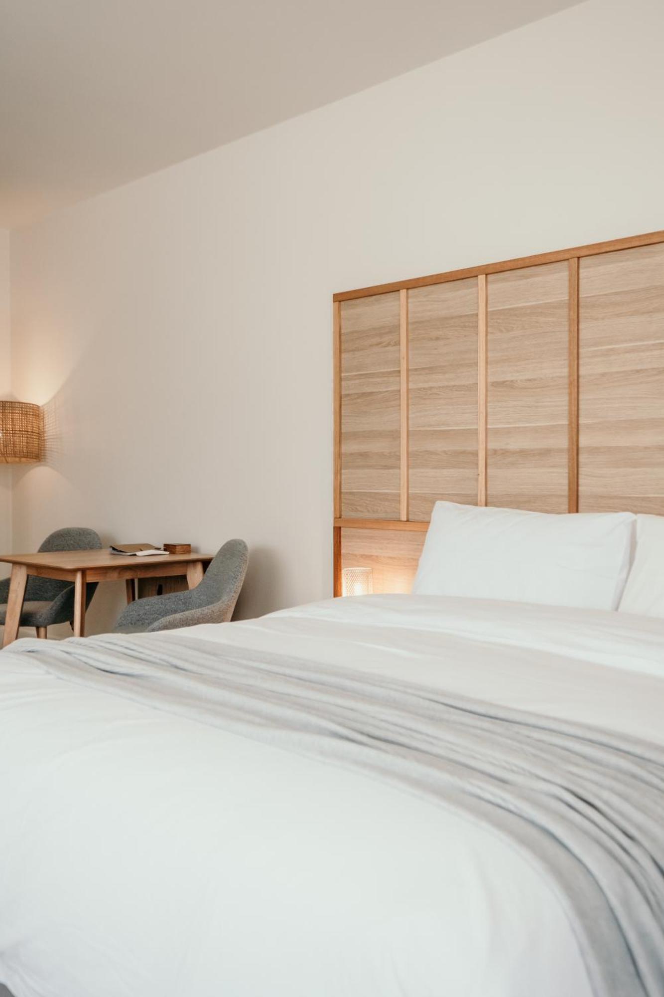 The Oak & Anchor Hotel Port Fairy Εξωτερικό φωτογραφία A room at the hotel