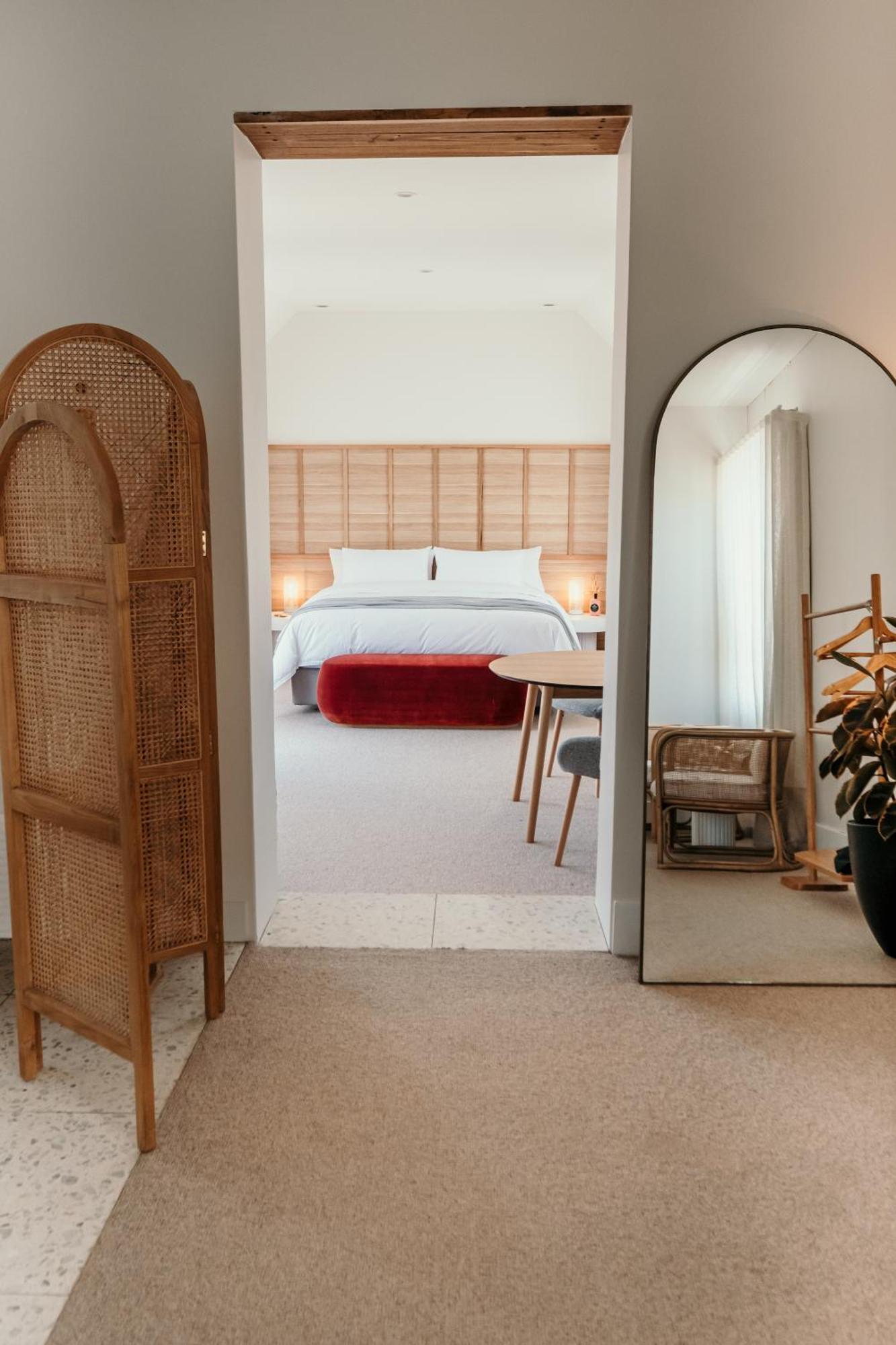 The Oak & Anchor Hotel Port Fairy Εξωτερικό φωτογραφία A bedroom at the hotel